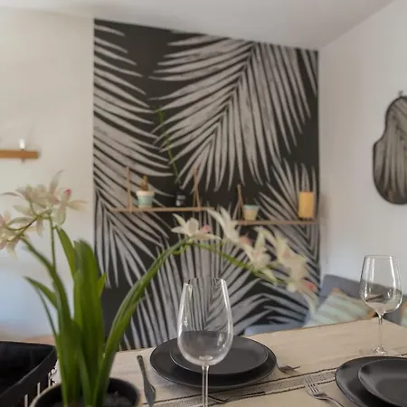Le Petit Saigon Apartmán *